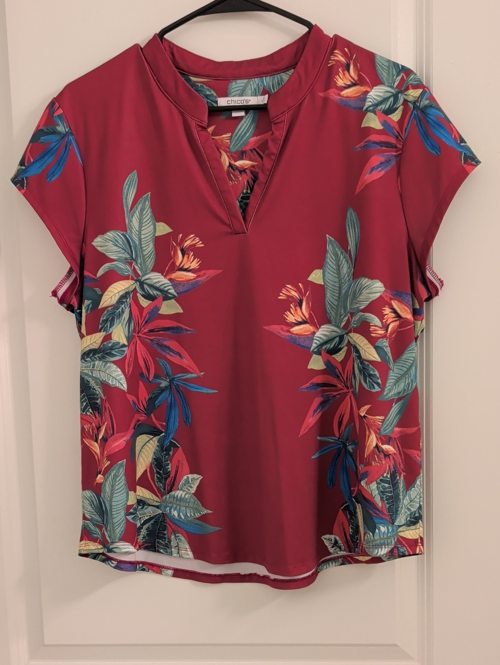Chico's Berry Tropical Floral Split V-Neck Top